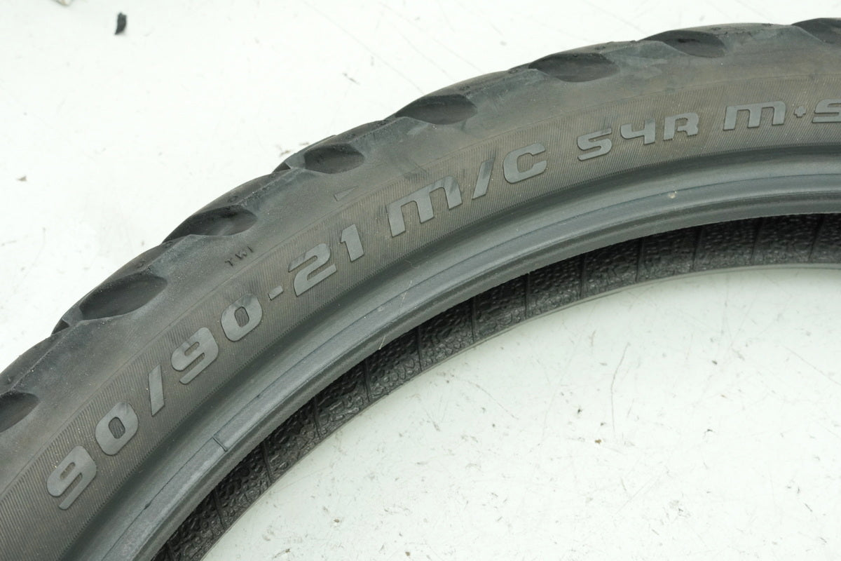 Metzeler Karoo 3 90/90 - 21 54R Neumático delantero