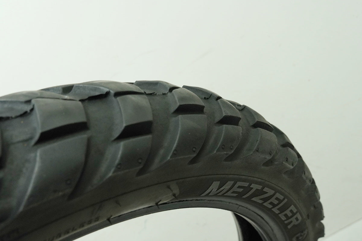 Metzeler Karoo 3 90/90 - 21 54R Neumático delantero