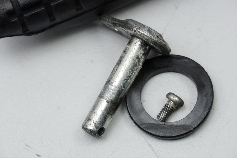 HONDA CBF 1000 FA SC64 estribera pasajero izquierda Footrest original