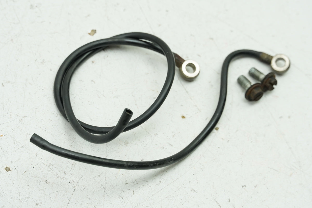 YAMAHA DS7 250 Ölleitung Ölschlauch Ölpumpe --> Ansaugstutzen (für Motor)