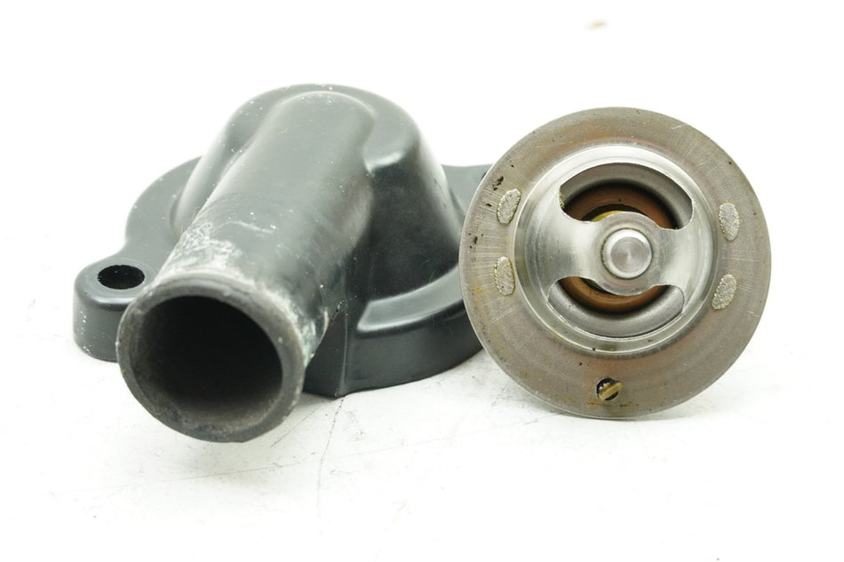 TRIUMPH SPEED TRIPLE 955 i 595 N Thermostat Thermostatgehäuse