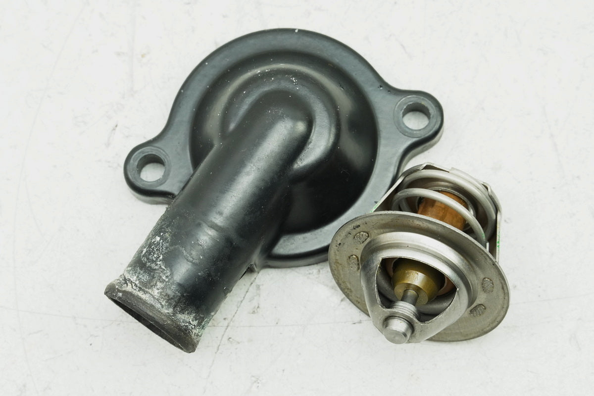 TRIUMPH SPEED TRIPLE 955 i 595 N Termostato Carcasa del termostato