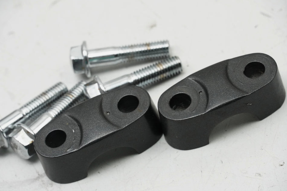HONDA CBF 1000 FA SC64 Lenkerklemmung oben Halter Lenker Klemmung Riser