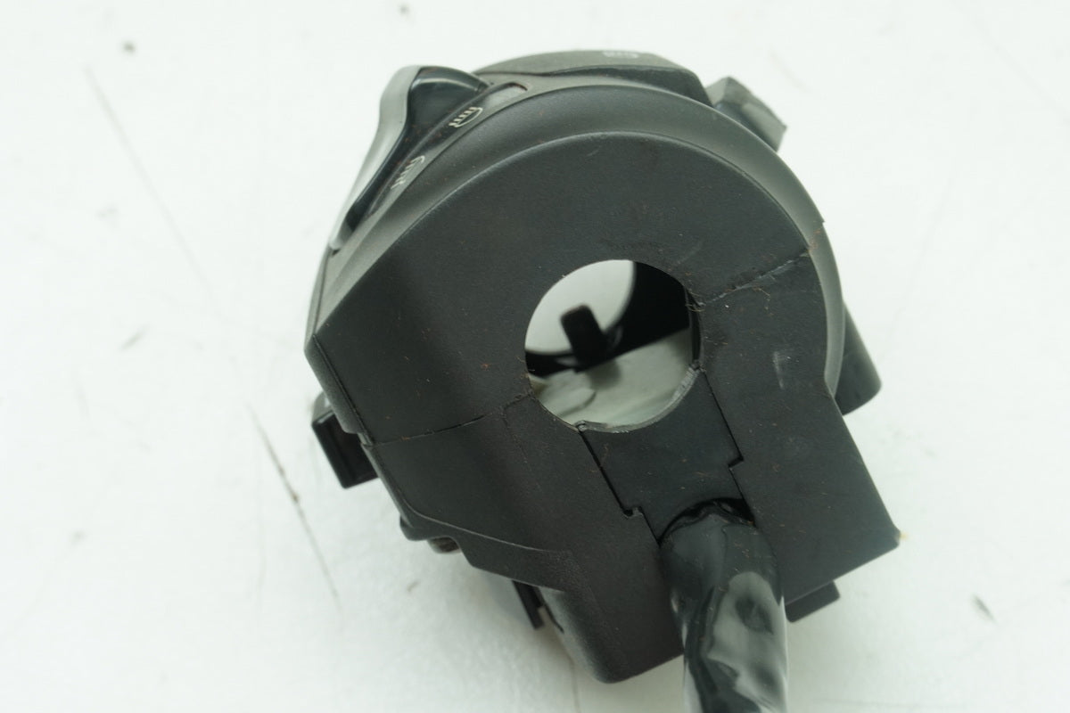 HUSQVARNA Vitpilen HQV 401 Interruptor manillar izquierdo, intermitente, luz, 6897 km