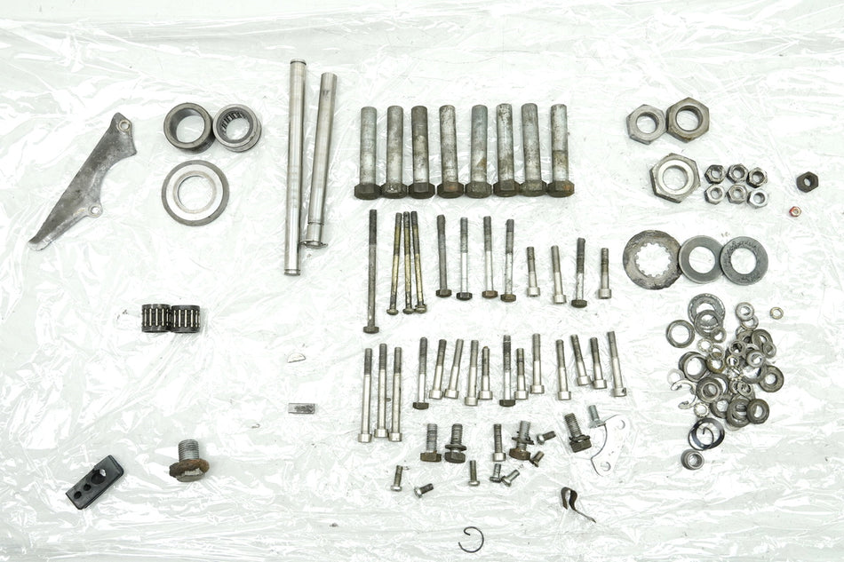YAMAHA DS7 250 Tornillos y piezas pequeñas (para motor, tapa de motor, cárter de motor)