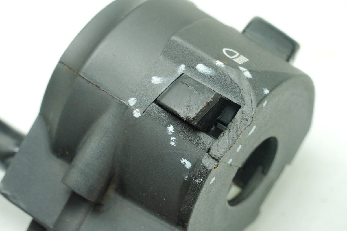 HUSQVARNA Vitpilen HQV 401 Interruptor manillar izquierdo, intermitente, luz, 6897 km