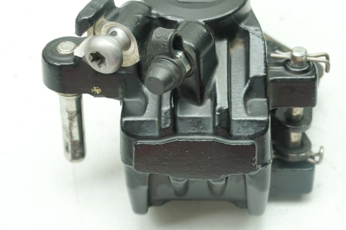 HUSQVARNA Vitpilen HQV 401 Bremssattel hinten Bremszange Bremsklötze 6897 km