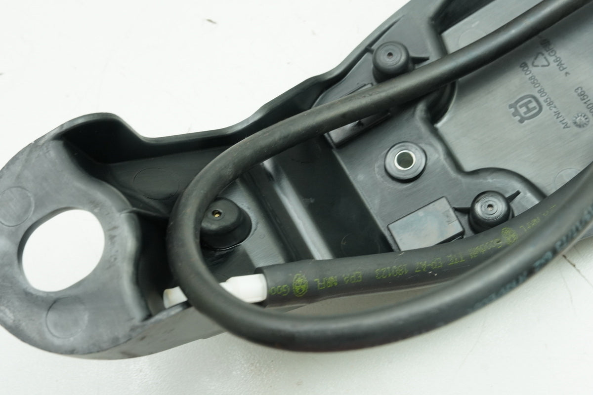 HUSQVARNA Vitpilen HQV 401 Tank Adapter Abdeckung Cover Stutzen Verkleidung