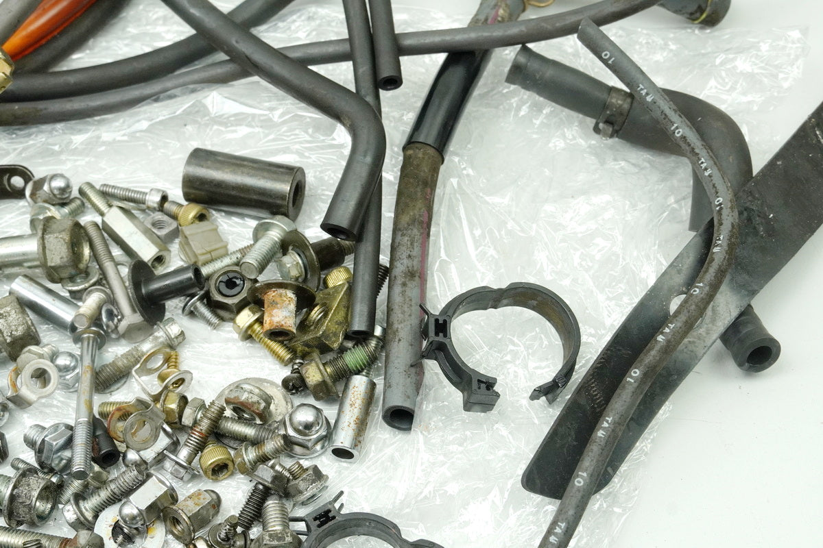 Honda GL 1500 F6C Valkyrie SC34 Schrauben Kleinteile (für Rahmen Verkleidung )