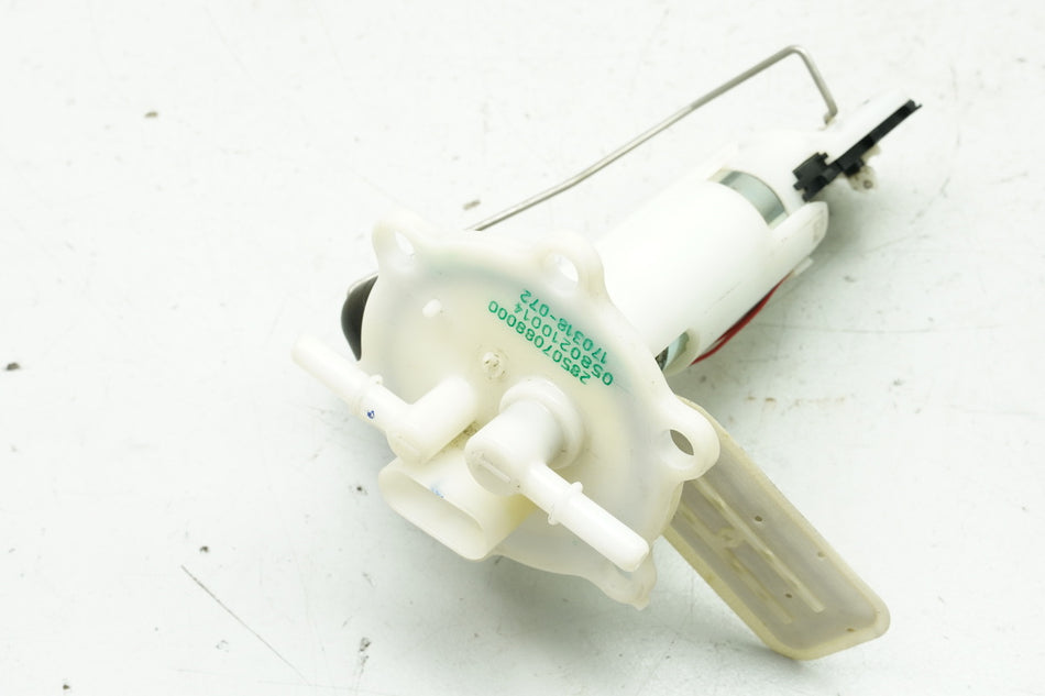 HUSQVARNA Vitpilen HQV 401 bomba de gasolina original bomba de combustible SÓLO 6897 km