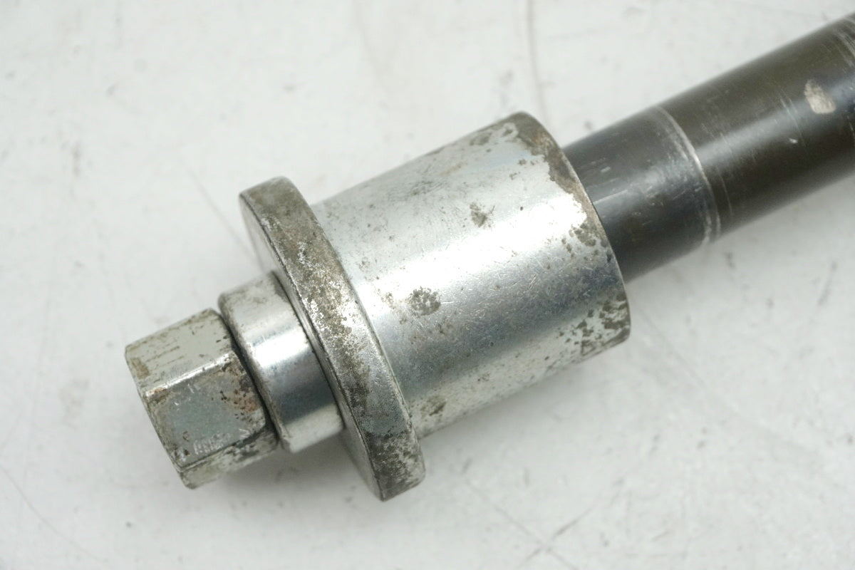 HARLEY DAVIDSON FLHR FL1 1584 Road King Swing Arm Pivot Axle Swingarm