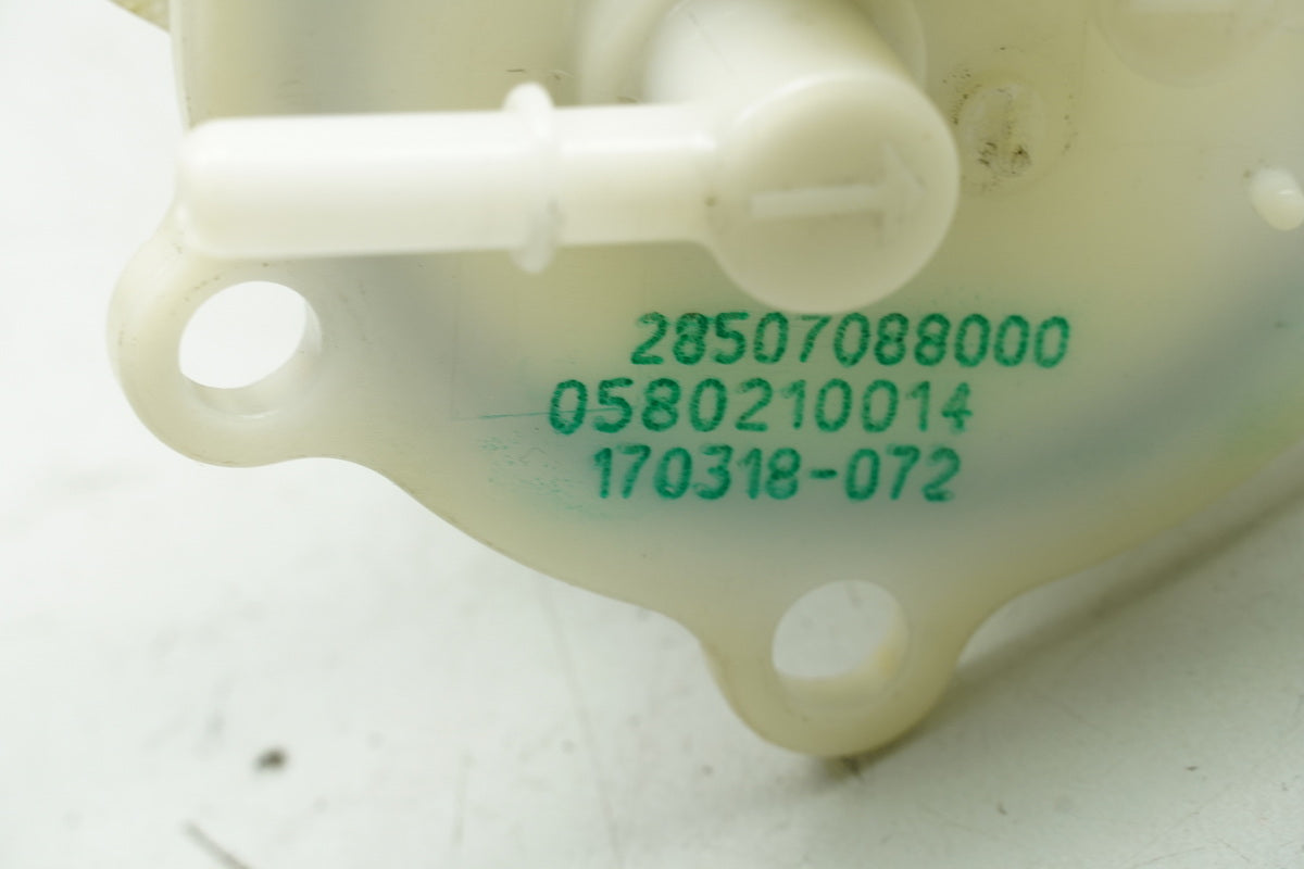 HUSQVARNA Vitpilen HQV 401 Benzinpumpe original Kraftstoffpumpe NUR 6897 km