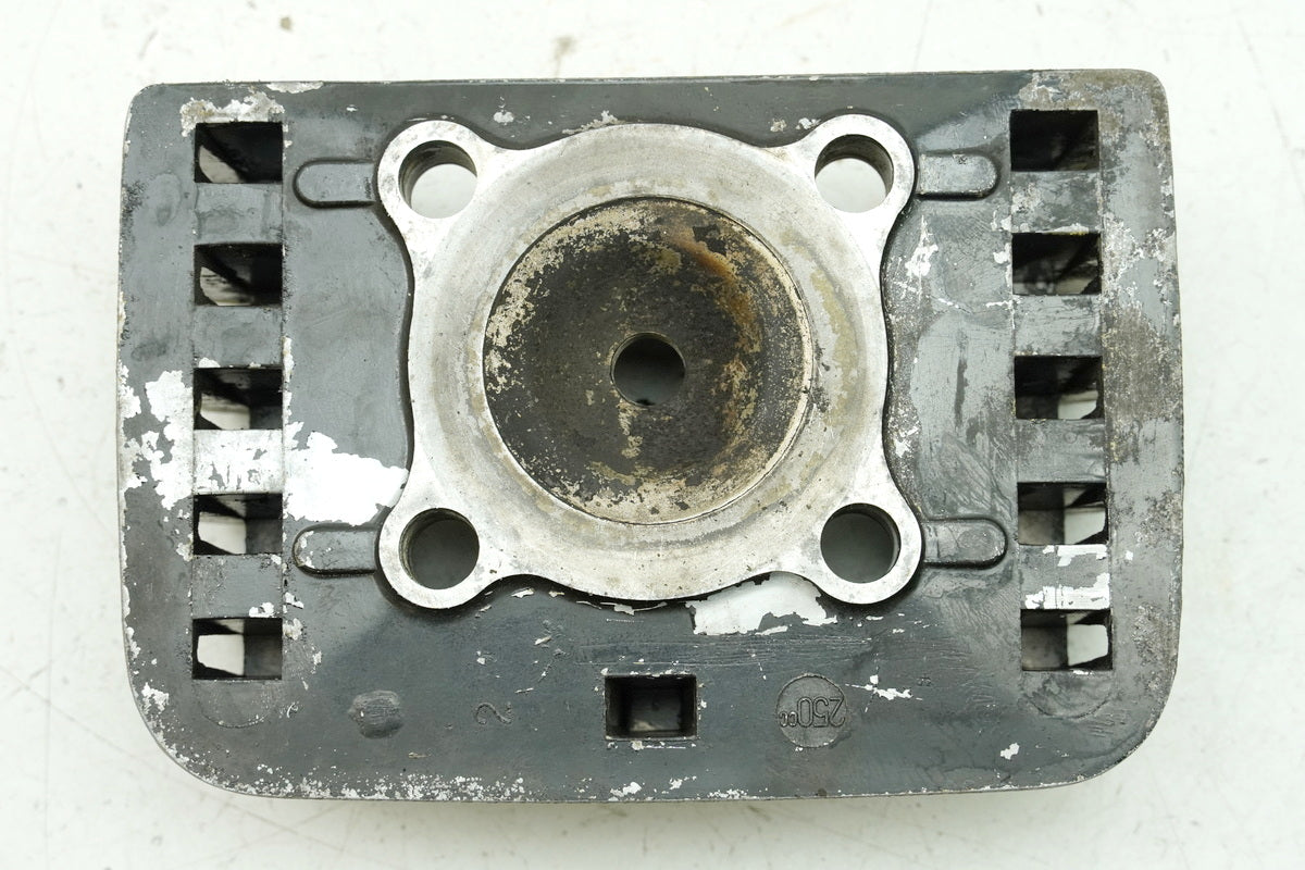 YAMAHA DS7 250 Zylinderkopf rechts für 2. Zylinder (für Motor)