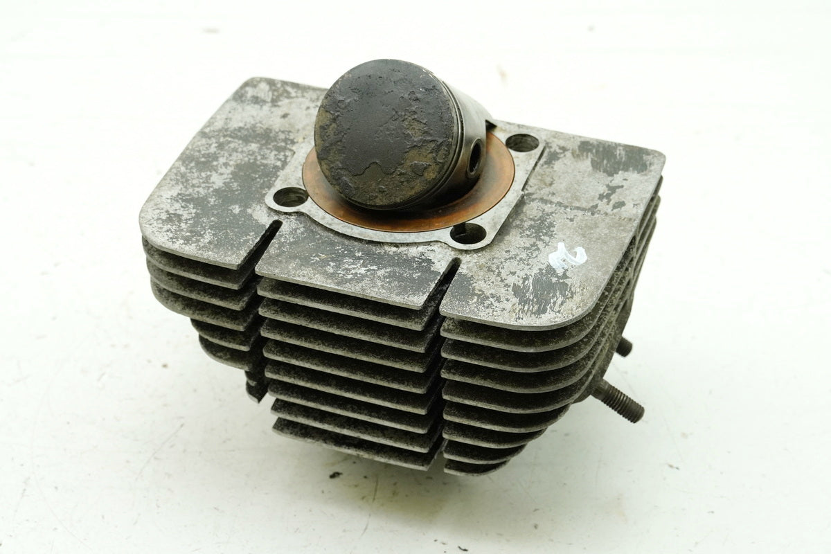 YAMAHA DS7 250 Cilindro 2. derecho + Pistón (para motor)