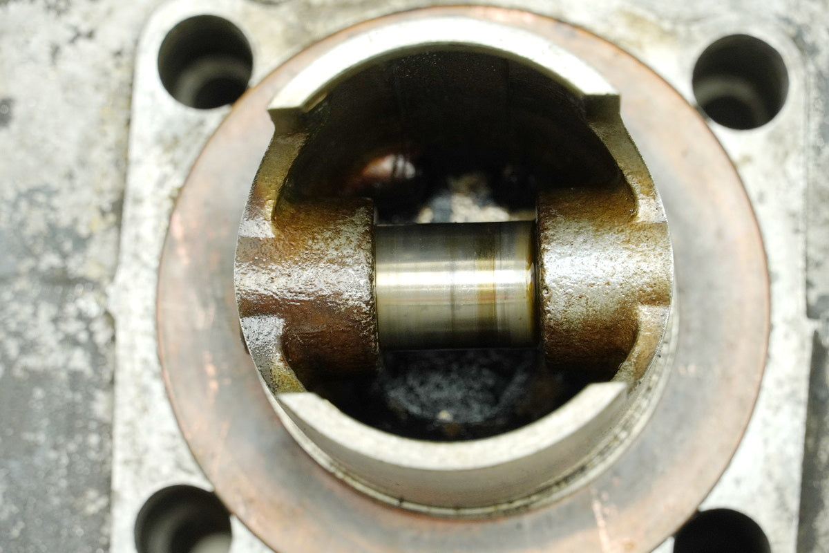 YAMAHA DS7 250 Cilindro 2. derecho + Pistón (para motor)