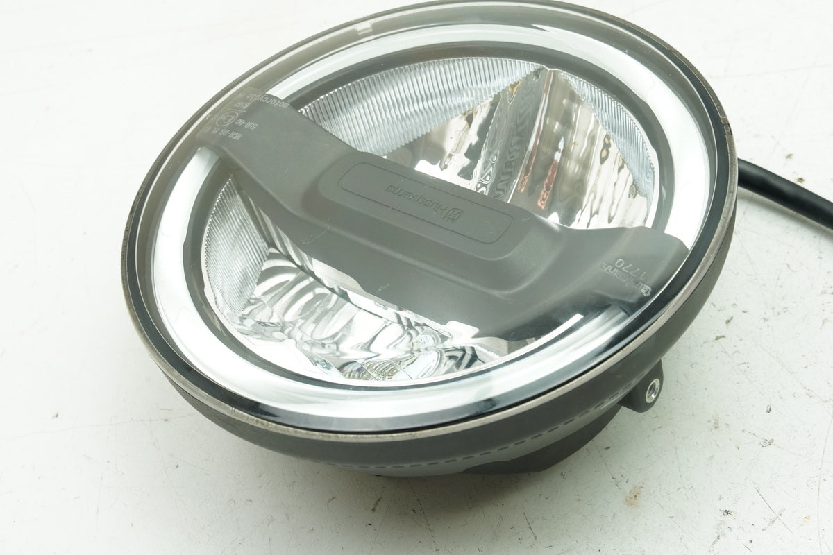 HUSQVARNA Vitpilen HQV 401 Scheinwerfer Lampe Frontscheinwerfer orig NUR 6897 km