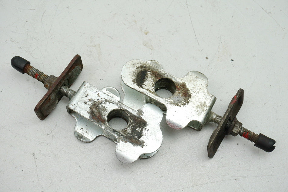 SUZUKI GS 500 E GM51B Chain tensioner left right (for swingarm rim rear wheel)
