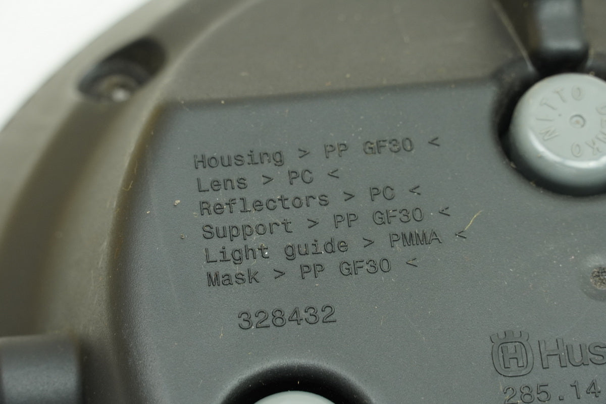 HUSQVARNA Vitpilen HQV 401 Scheinwerfer Lampe Frontscheinwerfer orig NUR 6897 km