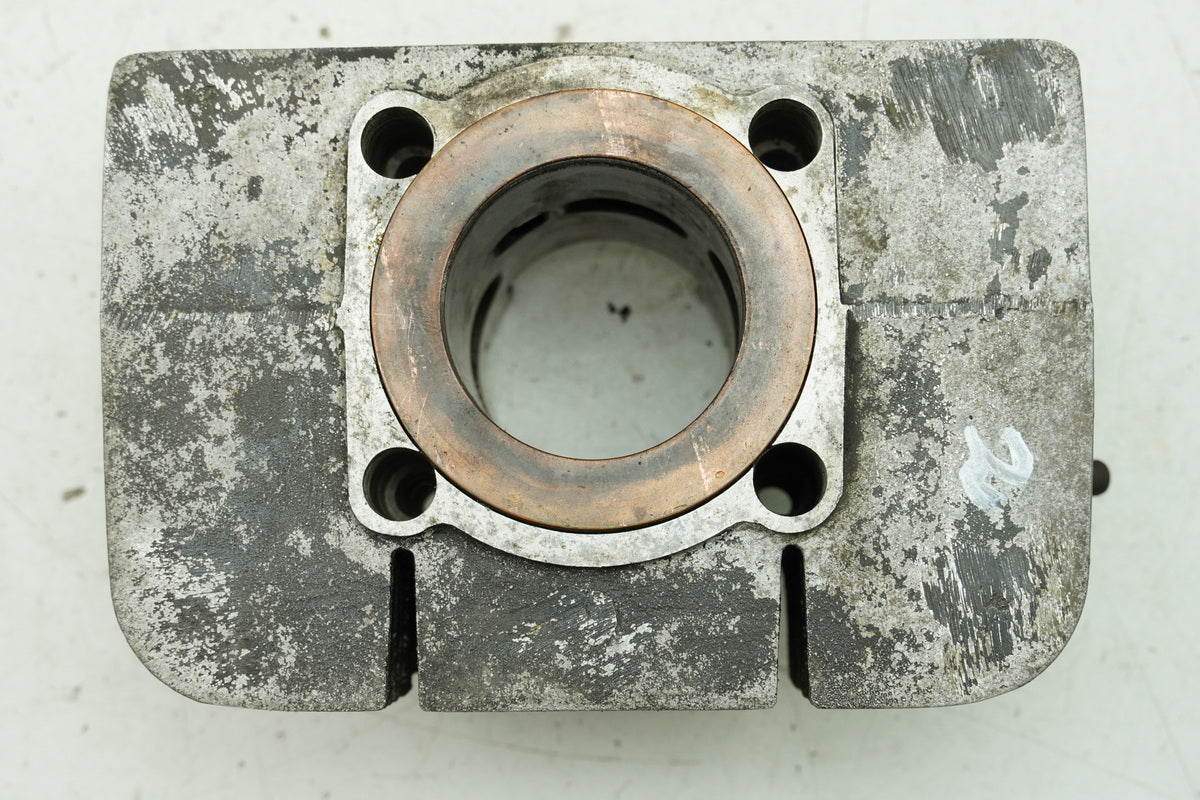 YAMAHA DS7 250 Cilindro 2. derecho + Pistón (para motor)