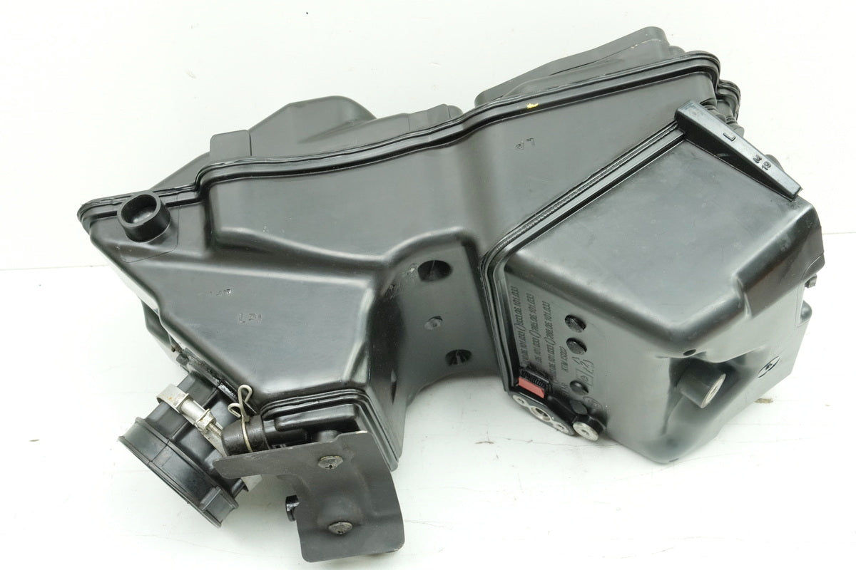 HUSQVARNA Vitpilen HQV 401 Caja del filtro de aire Carcasa del filtro de aire 6897 km