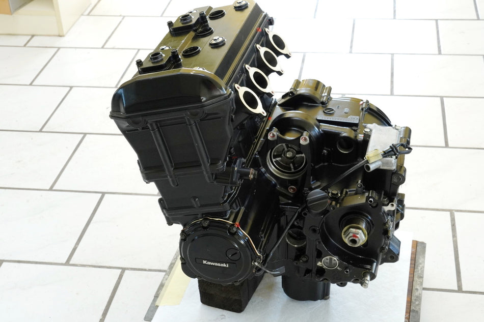 KAWASAKI ZZR 1100 D ZXT10D Motor Cigüeñal Culata Caja de cambios SOLO 7932 km