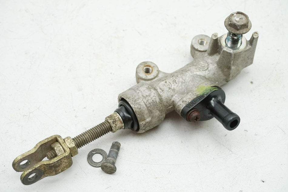 SUZUKI GS 500 E GM51B Rear Brake Master Cylinder Brake Pump Foot Brake Cylinder