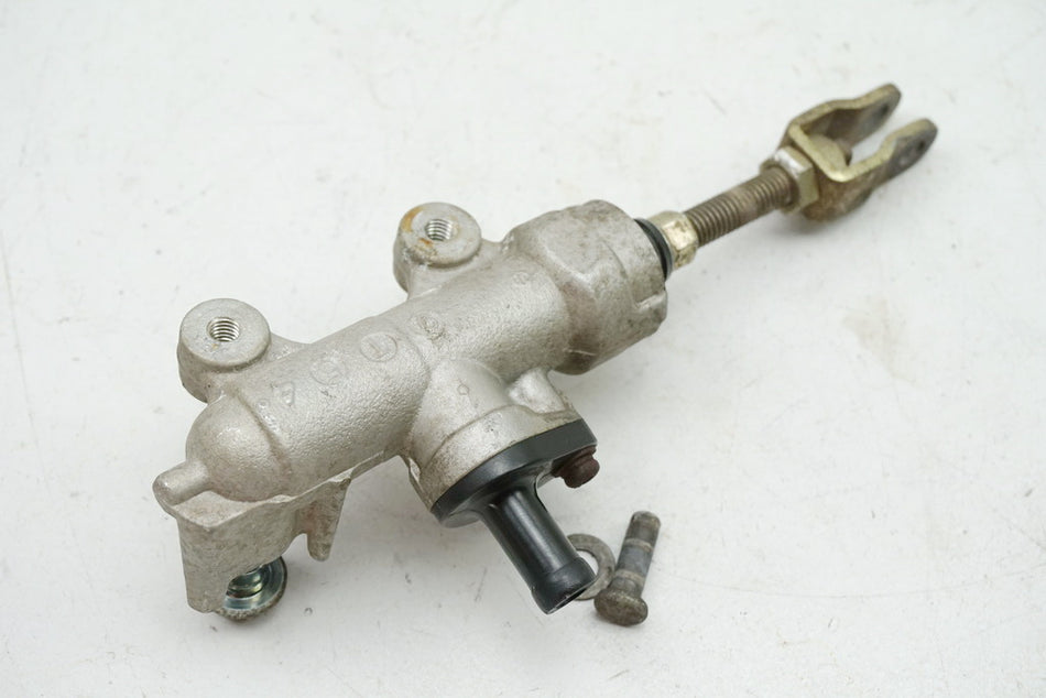 SUZUKI GS 500 E GM51B Rear Brake Master Cylinder Brake Pump Foot Brake Cylinder