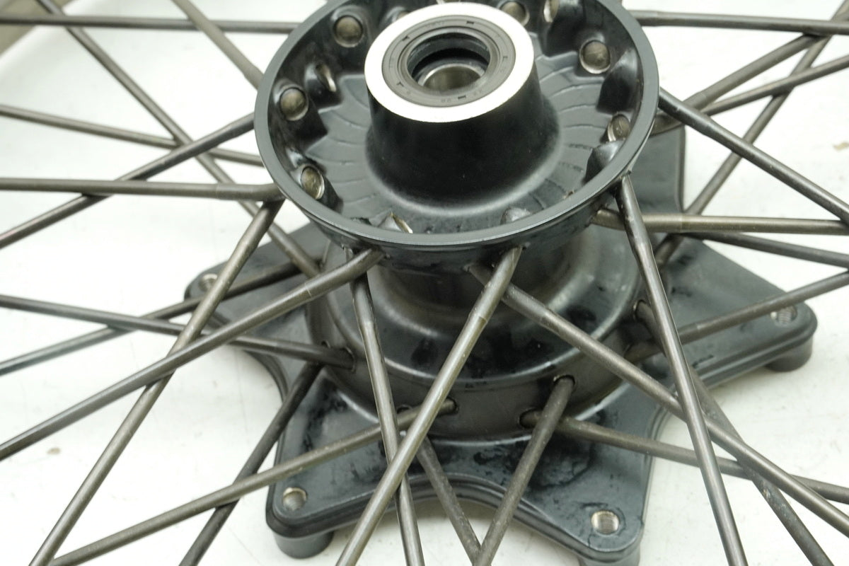 HUSQVARNA Vitpilen HQV 401 Felge vorn Vorderrad Nabe Speichen Vorderradfelge