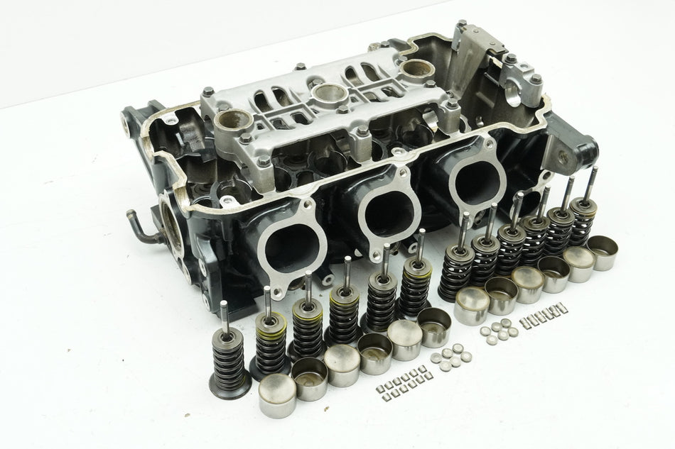 TRIUMPH SPEED TRIPLE 955 i 595 N Zylinderkopf Ventile Cylinder Head (für Motor)