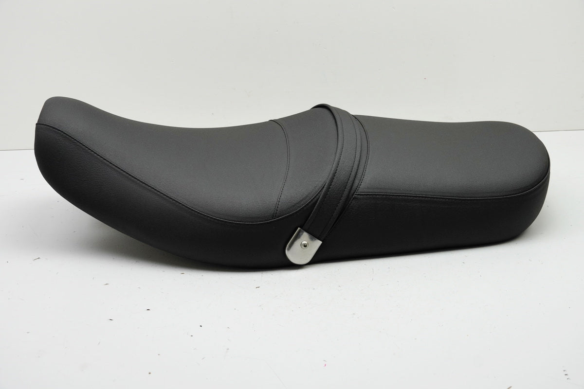 TRIUMPH Legend 900 TT T309RT 98-01 - Sitzbank Sitz Seat - 2301735 NEU