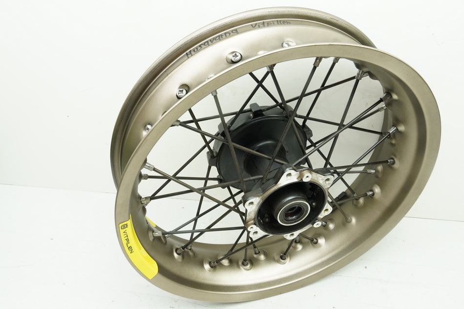 HUSQVARNA Vitpilen HQV 401 Rear Wheel Rim Rear Wheel Hub Spokes Rear Wheel Rim
