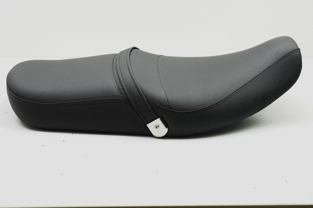 TRIUMPH Legend 900 TT T309RT 98-01 - Sitzbank Sitz Seat - 2301735 NEU