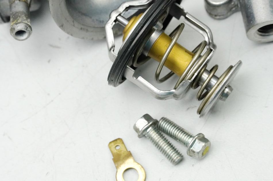 HONDA CBF 1000 FA SC64 Thermostat Thermostatgehäuse Einfüllstutzen Kühler