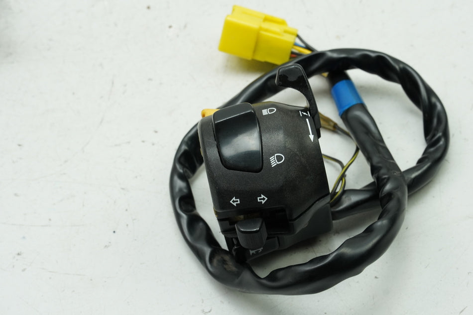 SUZUKI GSX 750 AE INAZUMA Mando izquierdo del manillar, interruptor de luces, intermitentes, palanca de estrangulador