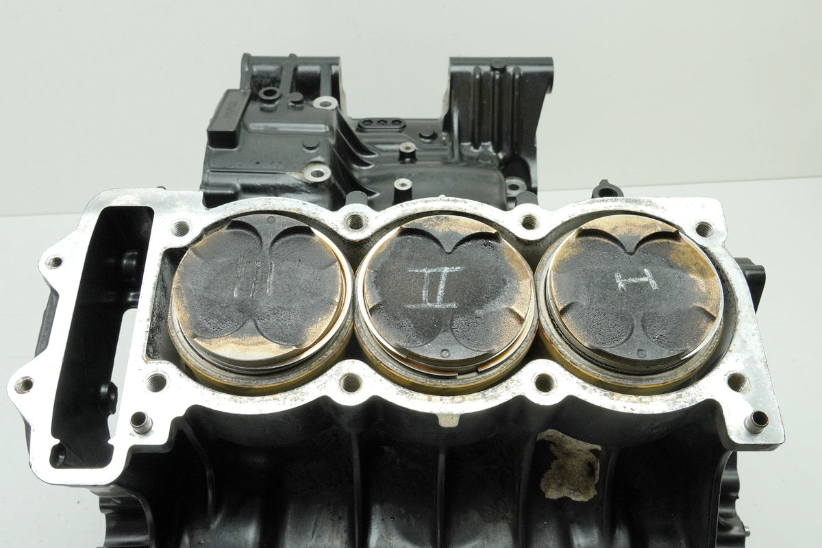 TRIUMPH SPEED TRIPLE 955 i 595 N Cárter Motor Cárteres Pistones