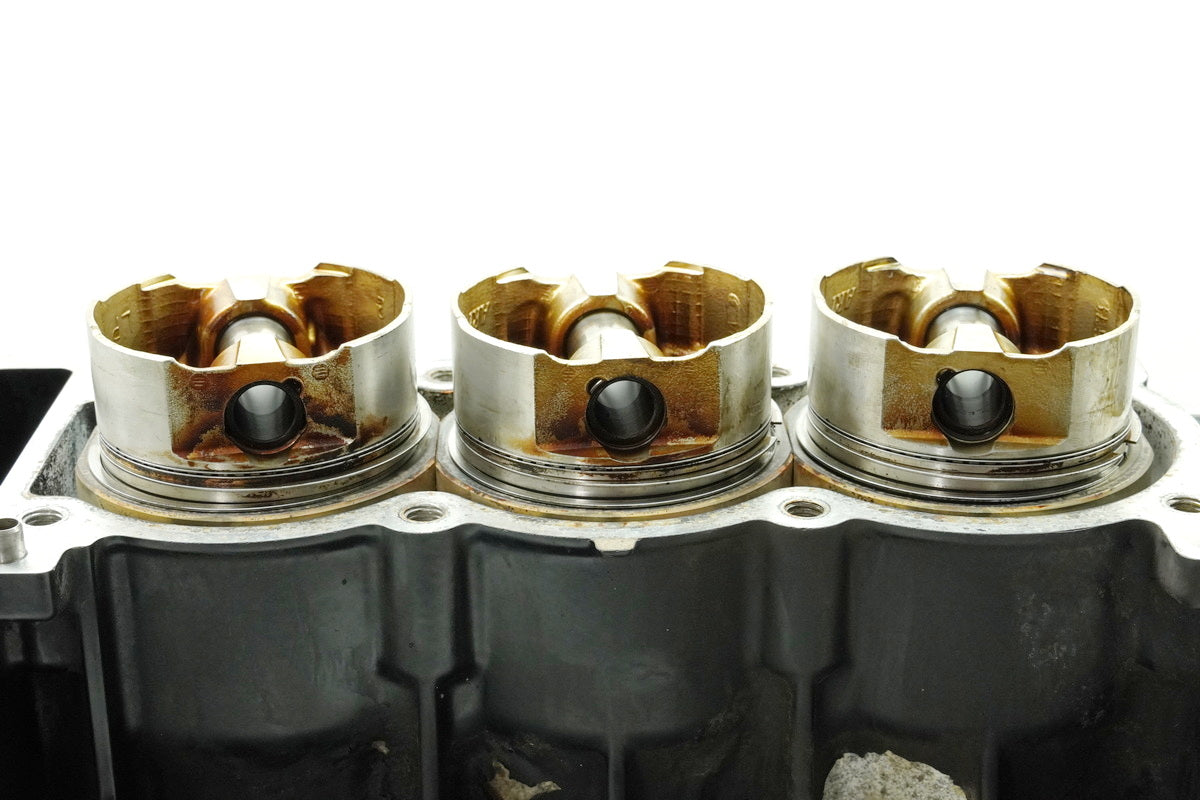 TRIUMPH SPEED TRIPLE 955 i 595 N Cárter Motor Cárteres Pistones
