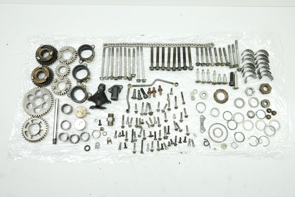 TRIUMPH SPEED TRIPLE 955 i 595 N Schrauben & Kleinteile Motor Zahnräder Getriebe