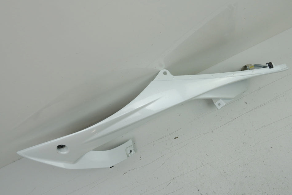 YAMAHA YZF R6 RJ15 Carenado superior derecho Cubierta lateral Tapa 13S-2117W-00-P1