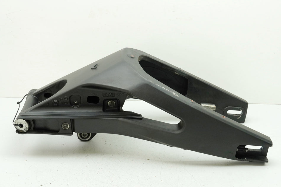 Basculante rueda trasera YAMAHA MT 125 A RE11 (RE29) (para llanta de rueda trasera)