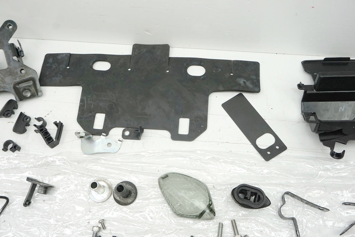 HONDA CB 650 FA RC75 Screws Small Parts Holder