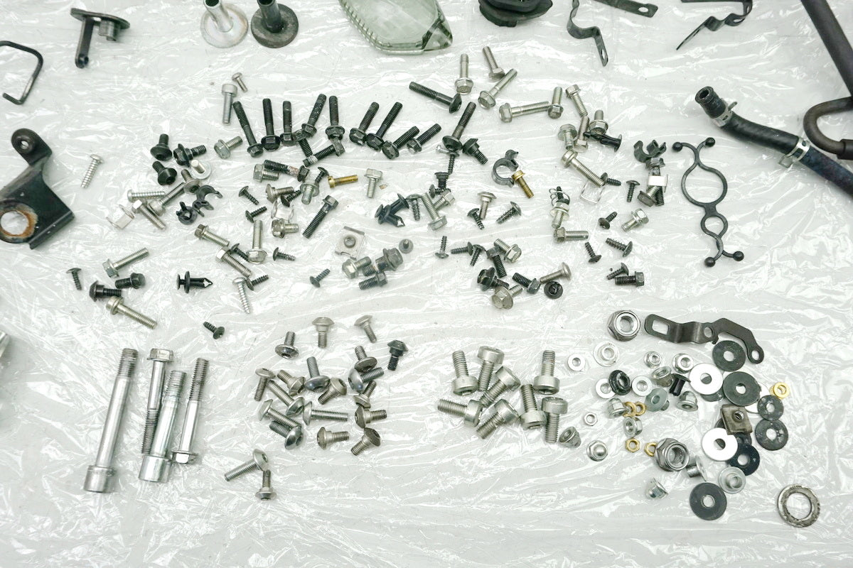HONDA CB 650 FA RC75 Screws Small Parts Holder