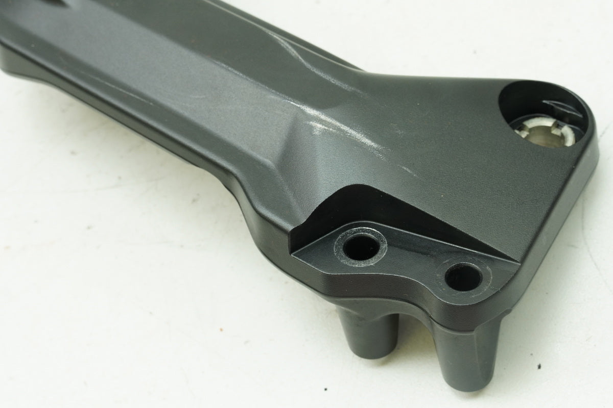 HUSQVARNA Vitpilen HQV 401 Soporte estribo derecho conductor Placa soporte estribo