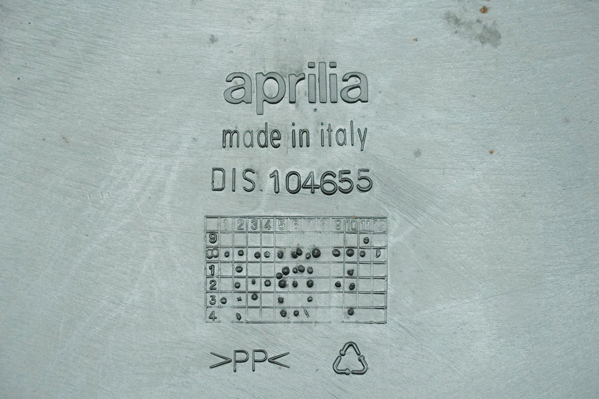 APRILIA SR 50 ZD4TEA Verkleidung unten Bug Bugspoiler Abdeckung Cover Blende