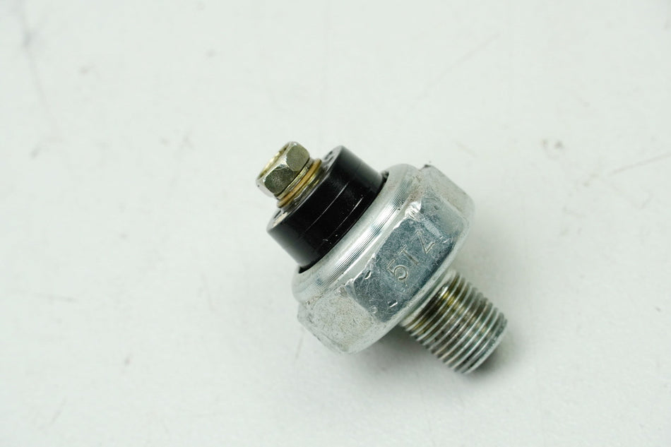 SUZUKI GSX 750 AE INAZUMA Interruptor de presión de aceite (para motor)