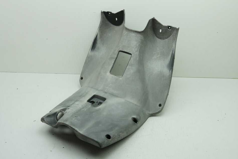 APRILIA SR 50 ZD4TEA Carenado reposapiés delantero Escudo de piernas Cubierta Tapa