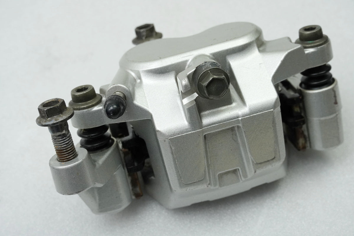 YAMAHA XVZ 1300 VP09 ROYAL STAR XVS Brake Caliper Right Front Brake Caliper Piston