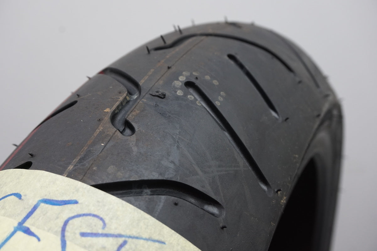 Bridgestone Battlax BT014 120/65 ZR17 56W Reifen Front