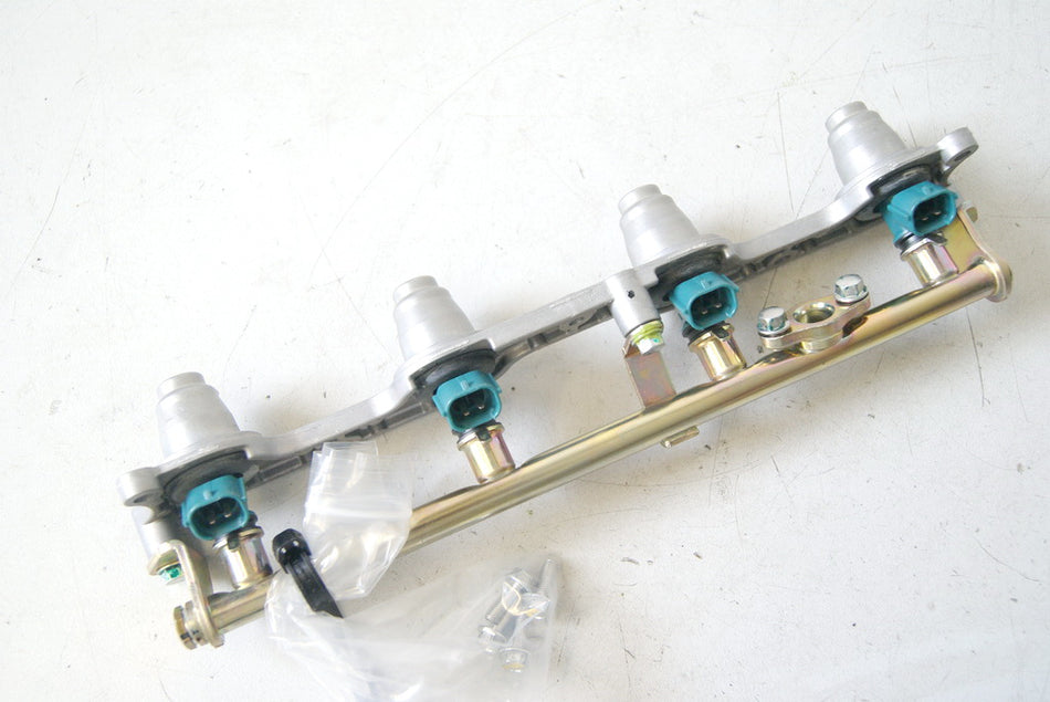 HONDA CBR 1000 RR SC57 Benzininjektor Einspritzleiste Einspritzdüsen auf Airbox