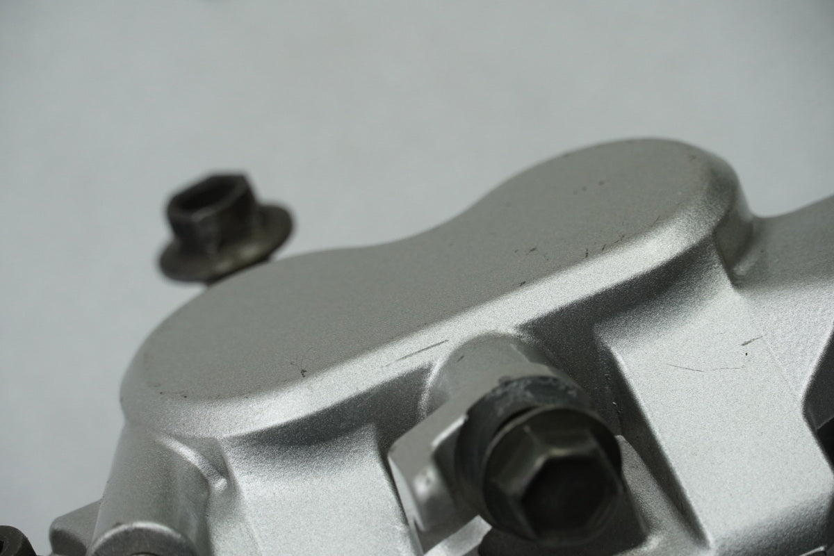 YAMAHA XVZ 1300 VP09 ROYAL STAR XVS Brake Caliper Right Front Brake Caliper Piston