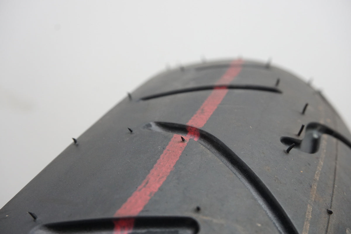 Bridgestone Battlax BT014 120/65 ZR17 56W Reifen Front